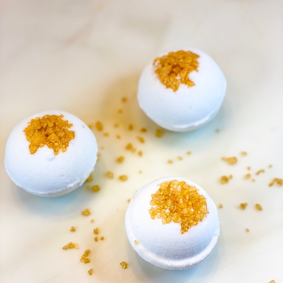 Handmade bath bombs - Picture 3 of 4